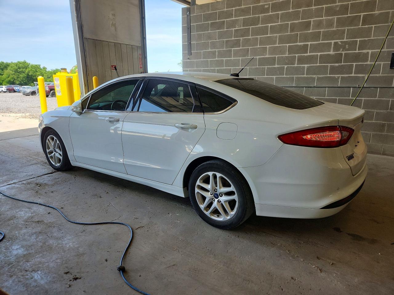 2016 Ford Fusion Se - Фото 2
