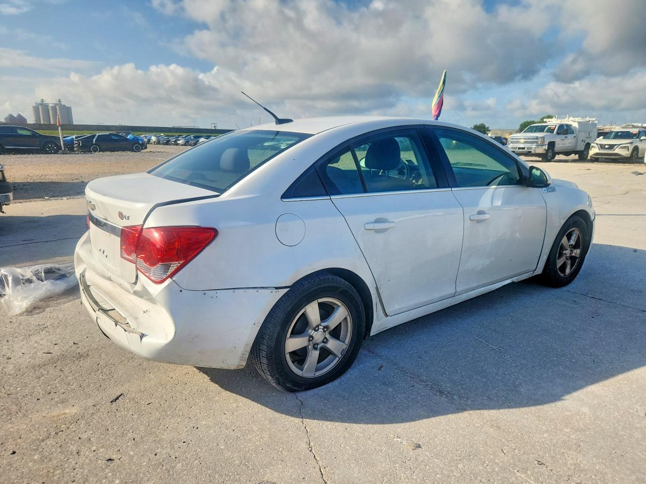 2013 Chevrolet Cruze Lt - Image 3
