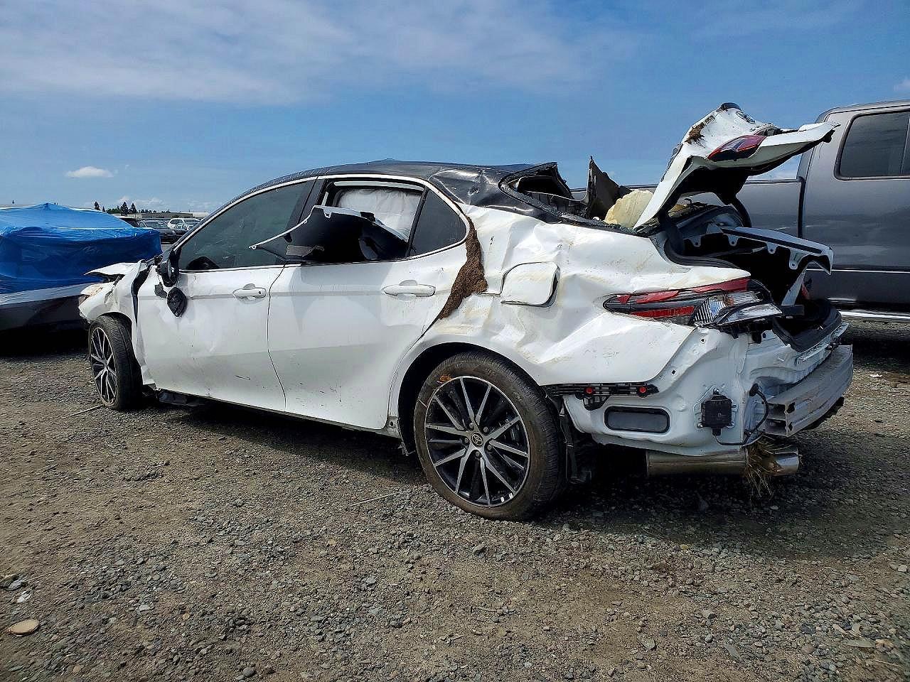 2024 Toyota Camry Hybrid Base - Фото 2