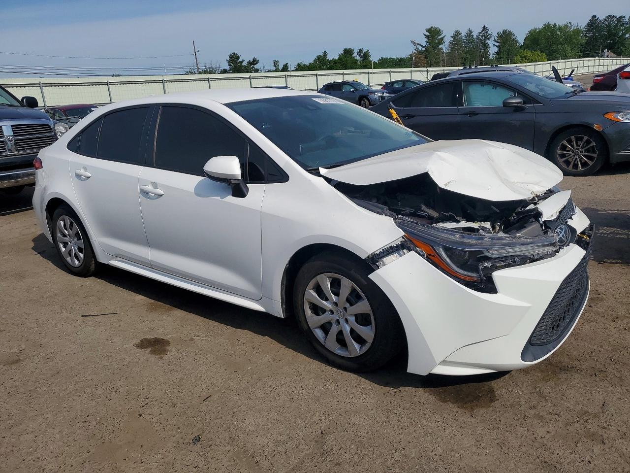 2021 Toyota Corolla Le - Image 4