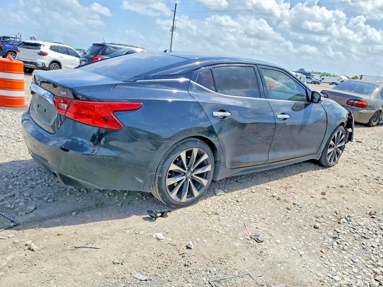 2016 Nissan Maxima 3.5 Sr - Image 3