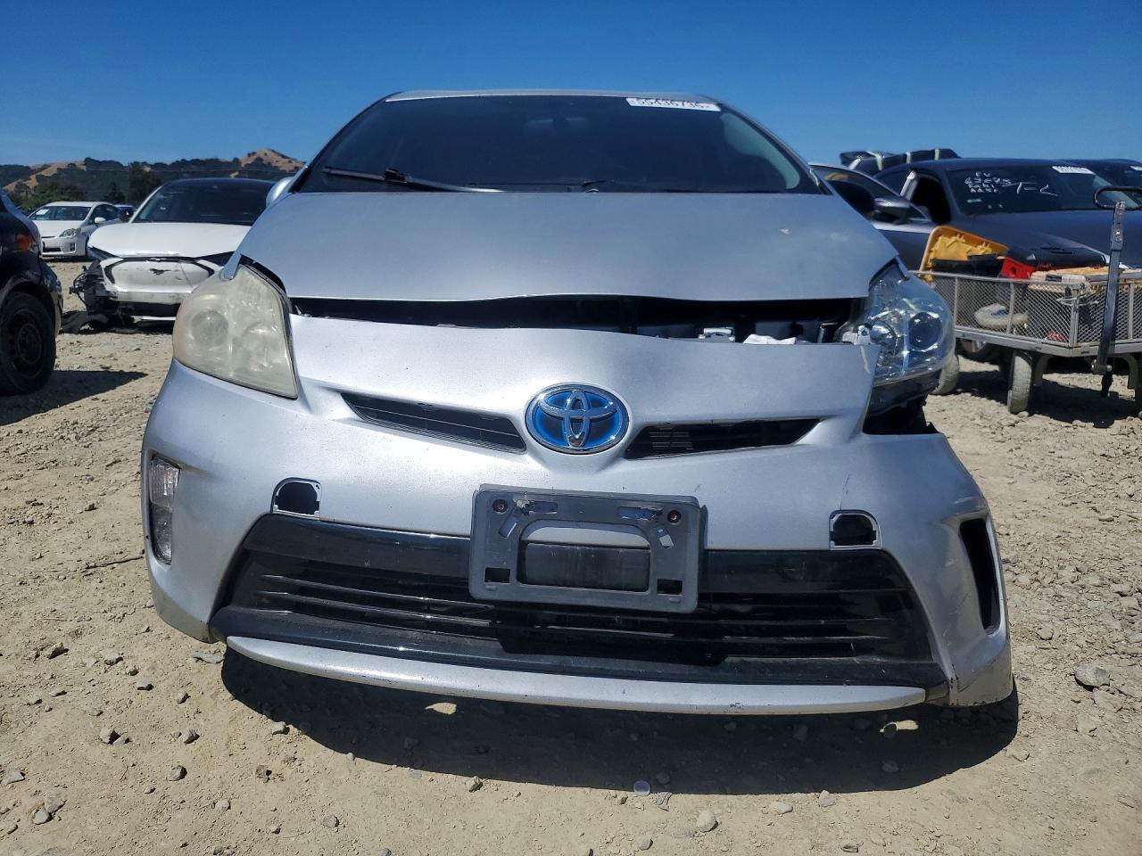2012 Toyota Prius Three - Фото 5