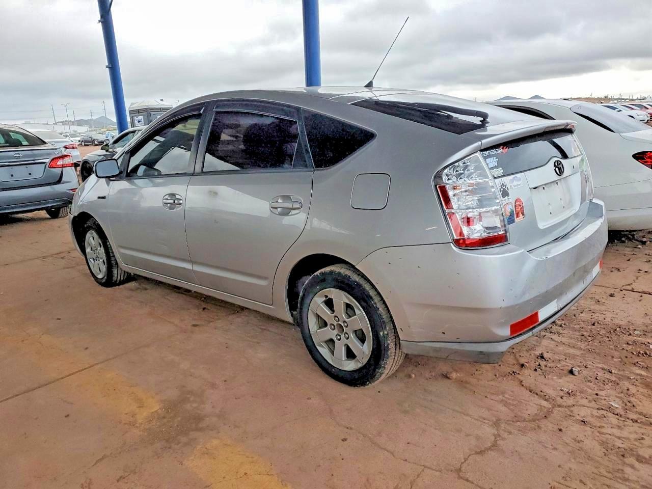 2008 Toyota Prius Base - Image 2