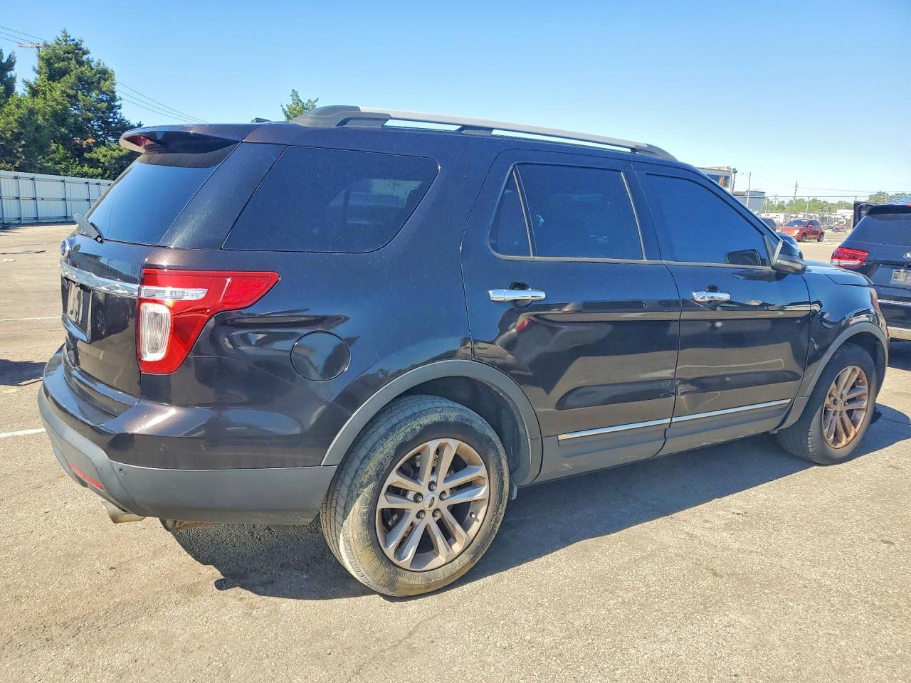 2013 Ford Explorer Xlt - Фото 3