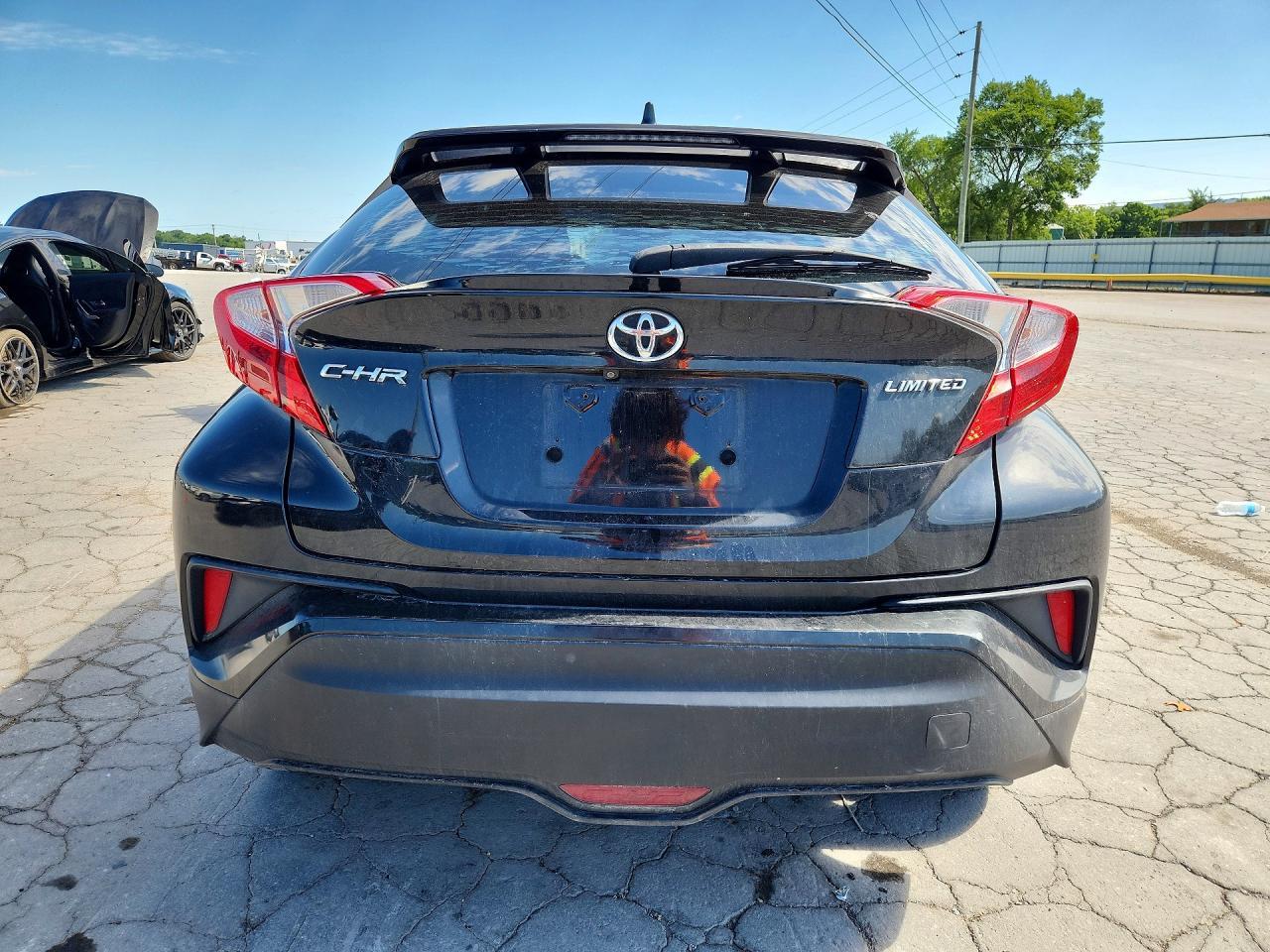 2019 Toyota C-Hr Limited - Image 6