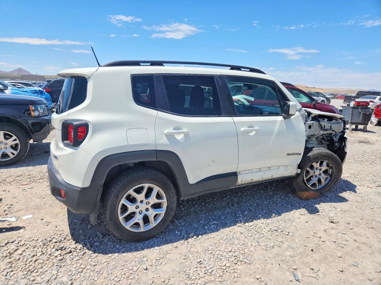 2017 Jeep Renegade Latitude - Фото 3