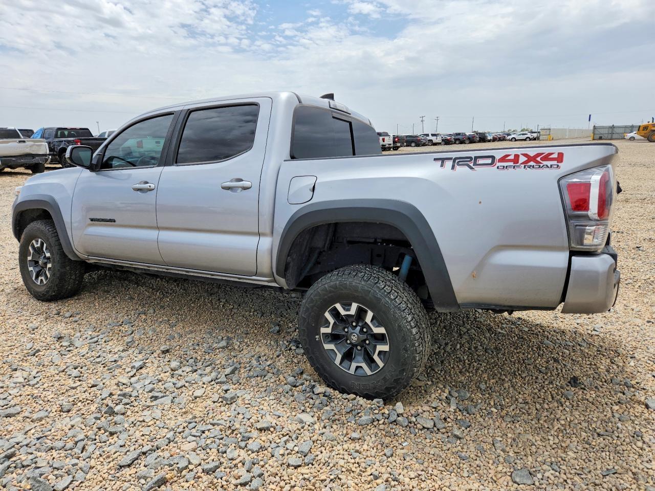 2021 Toyota Tacoma Trd Off-Road - Фото 2