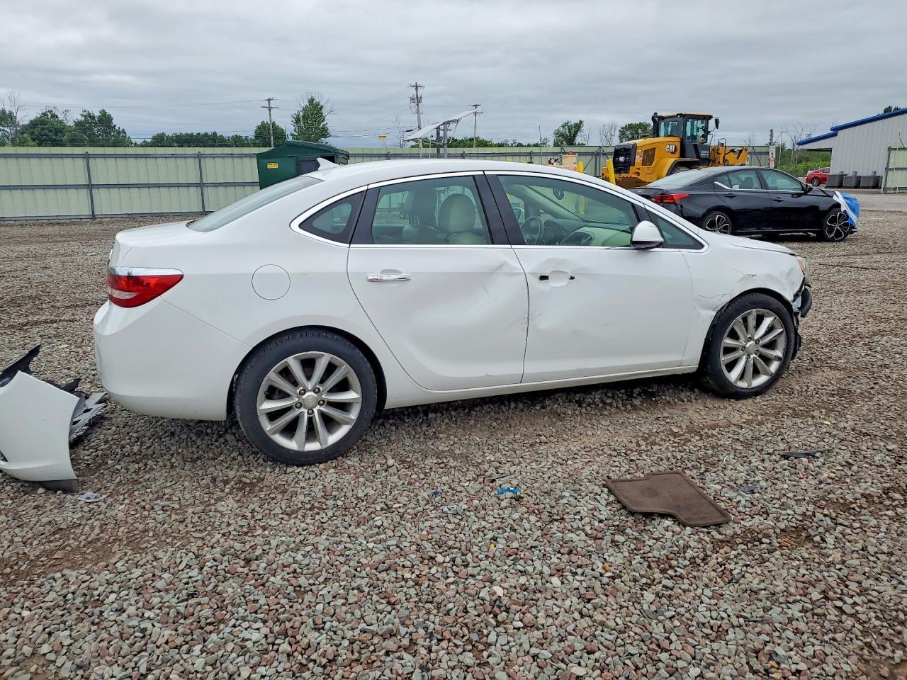 2014 Buick Verano - Image 3