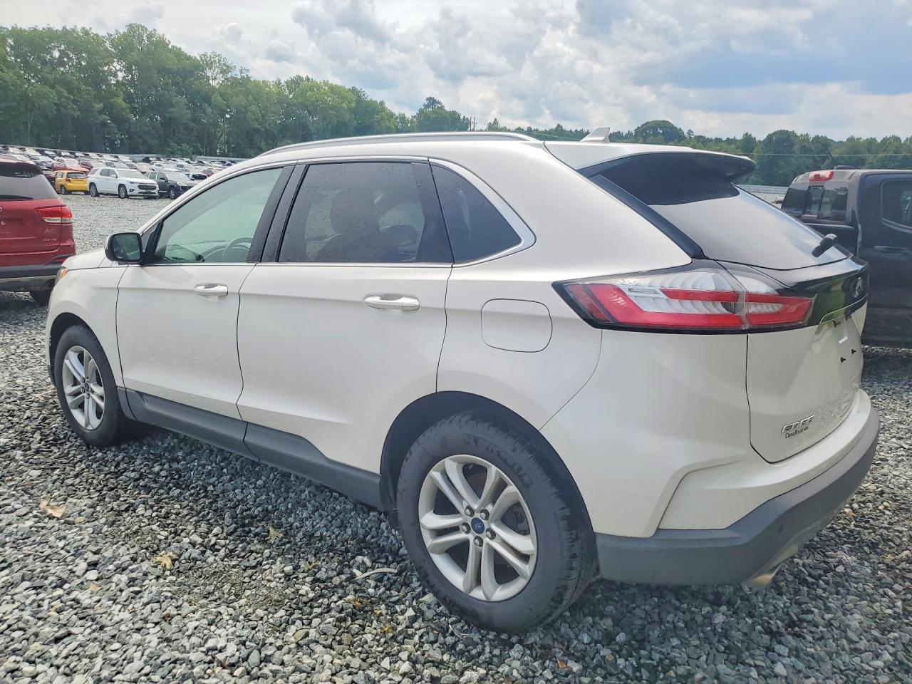 2019 Ford Edge Sel - Фото 2