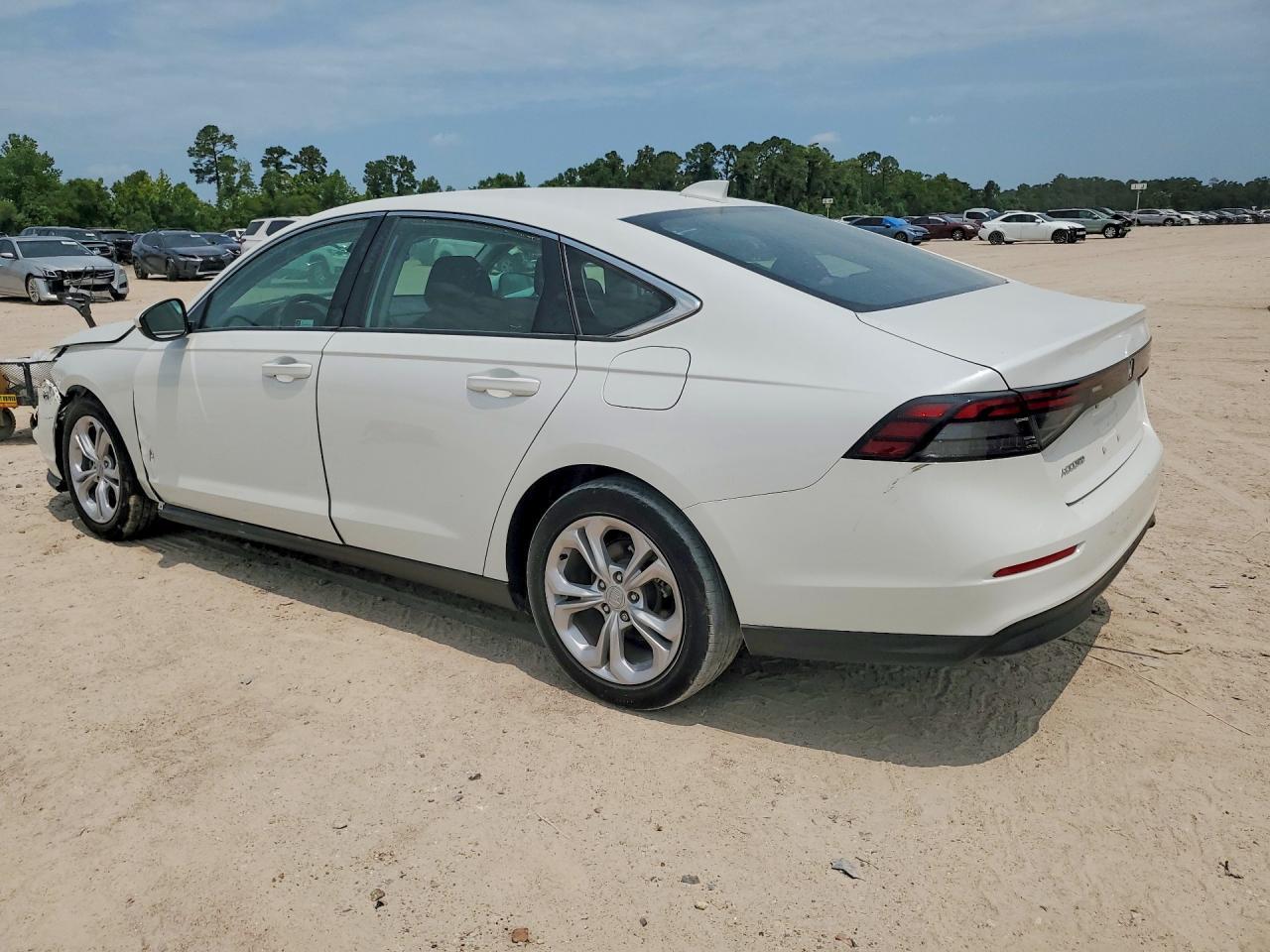2025 Honda Accord Lx - Фото 2