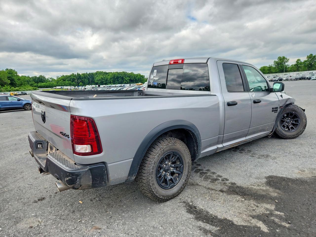 2021 Ram 1500 Classic Slt - Image 3