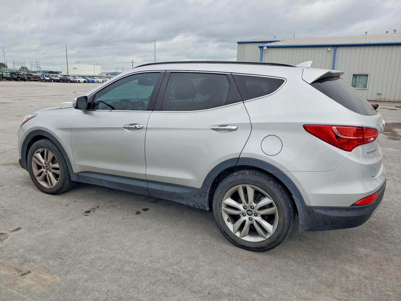 2014 Hyundai Santa Fe Sport 2.0T - Image 2