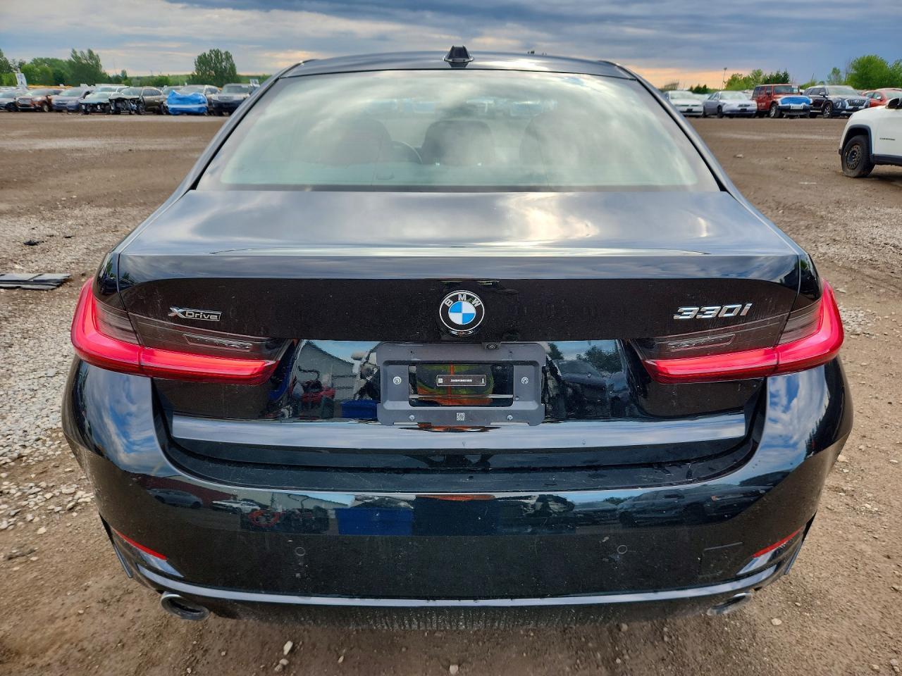 2024 BMW 330Xi - Фото 6