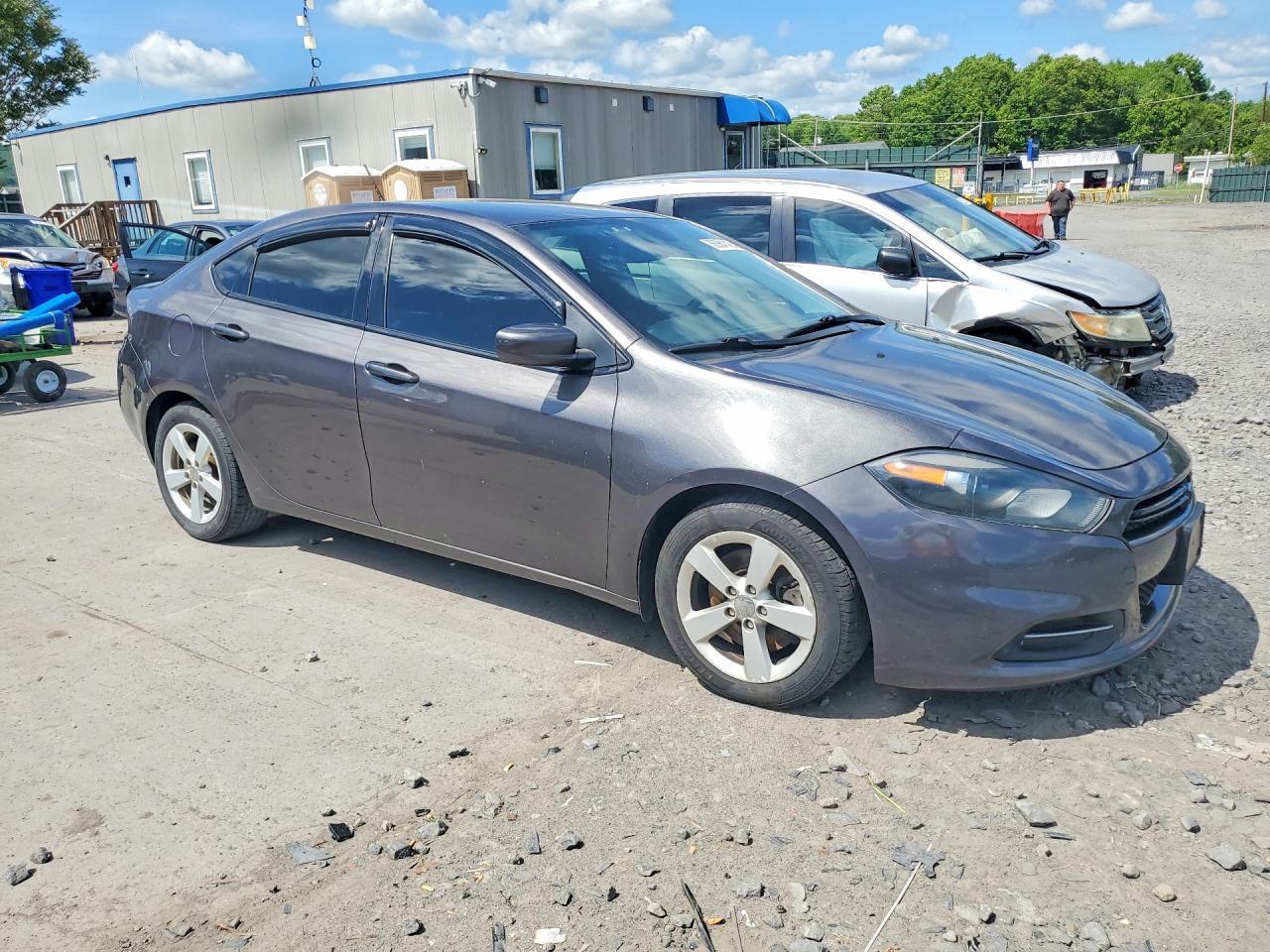 2016 Dodge Dart Sxt - Image 4