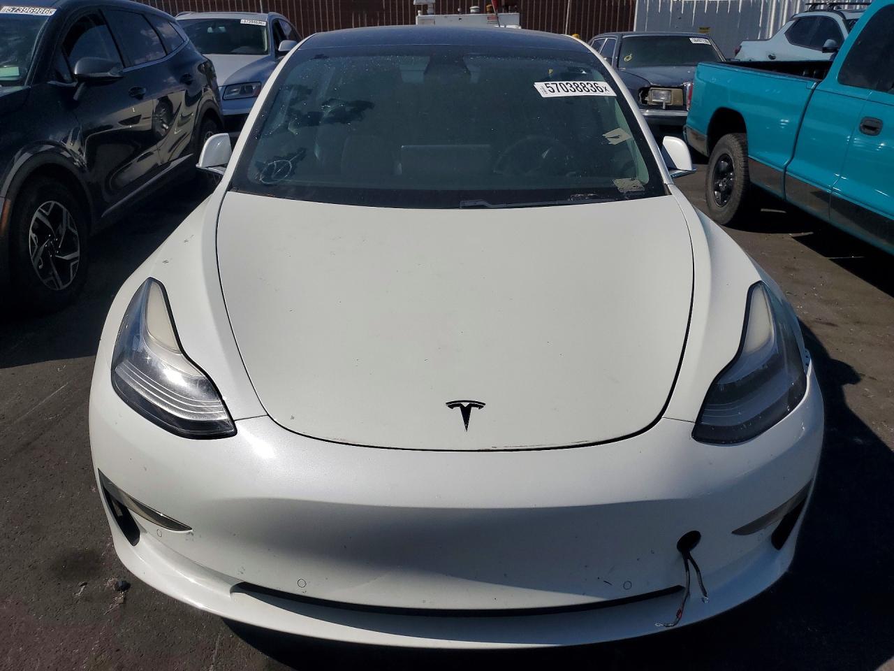 2020 Tesla Model 3 - Фото 5