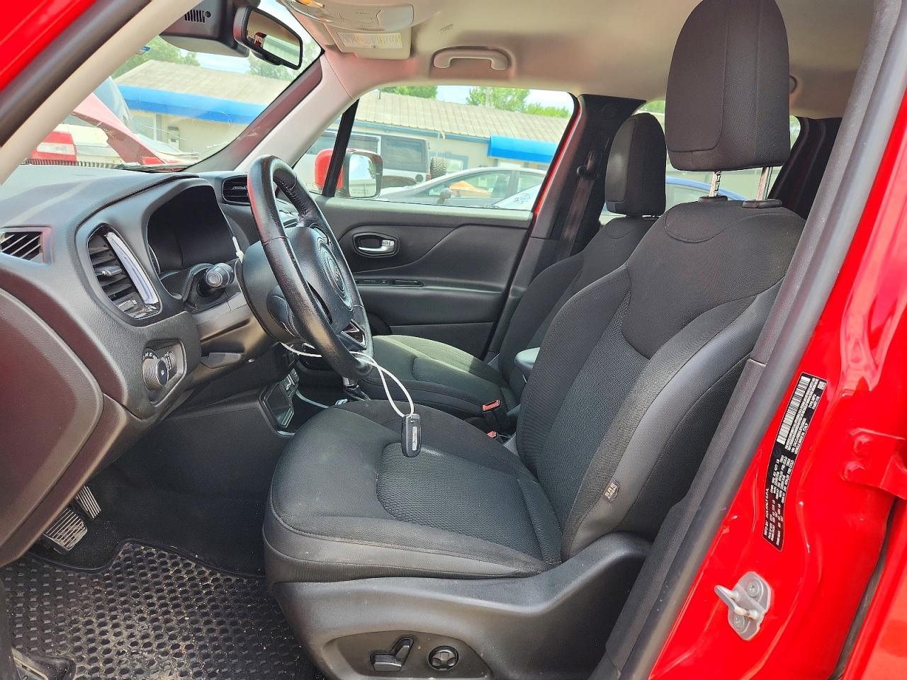2018 Jeep Renegade Latitude - Image 7