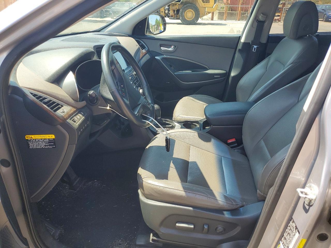 2017 Hyundai Santa Fe Limited Ultimate - Image 7