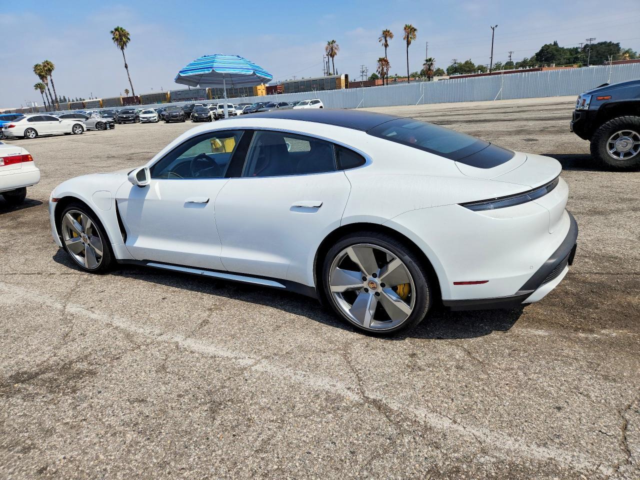 2021 Porsche Taycan Turbo - Фото 2