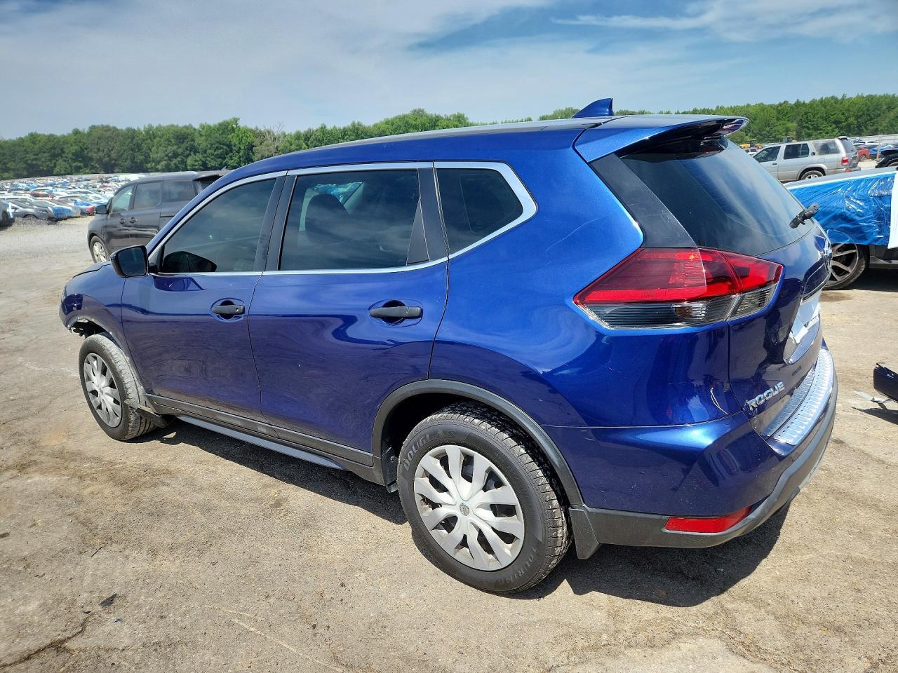 2018 Nissan Rogue S - Image 2