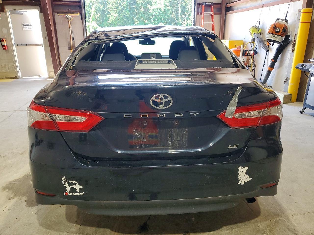2018 Toyota Camry Le - Image 6