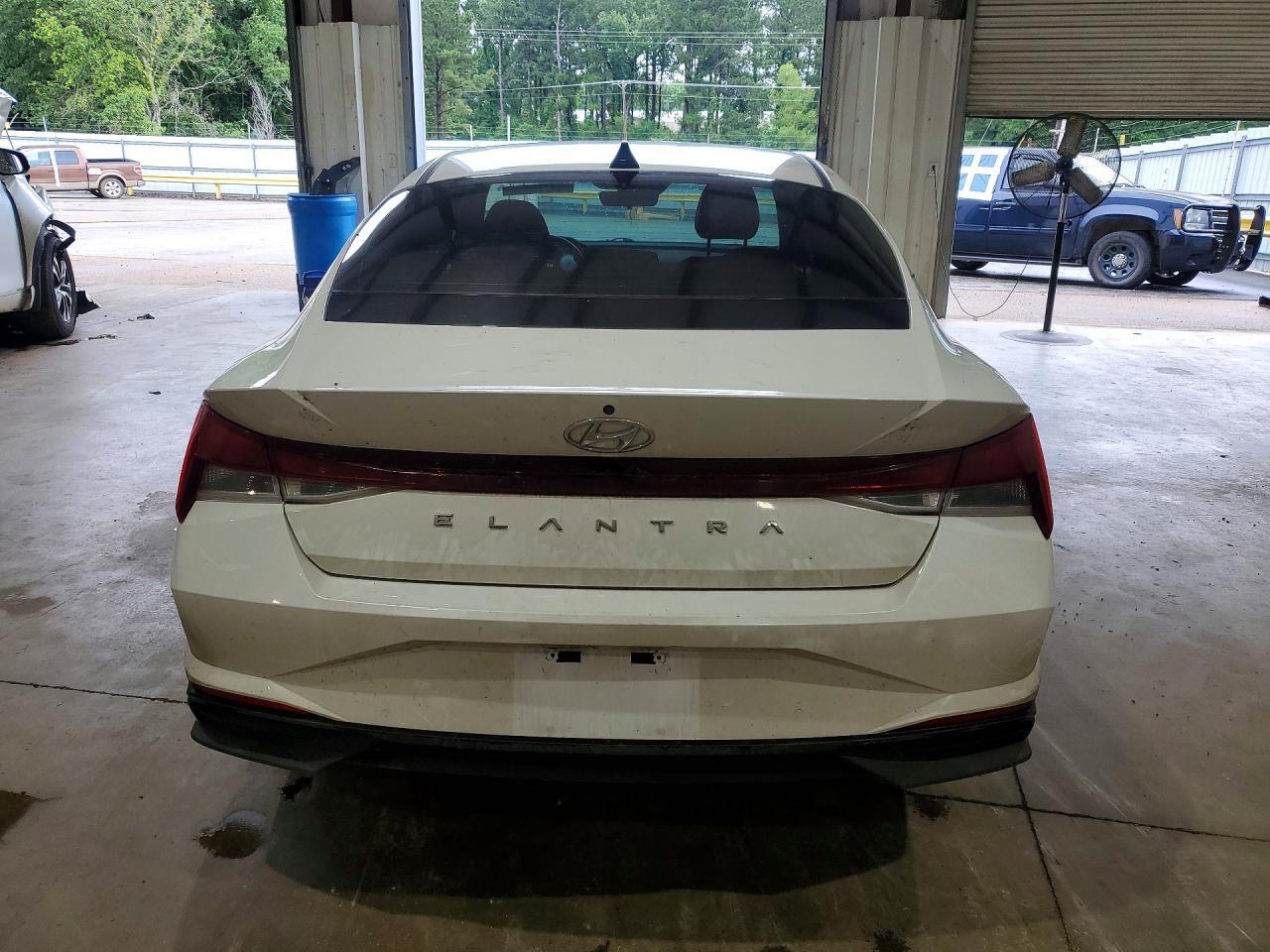 2021 Hyundai Elantra Sel - Фото 6