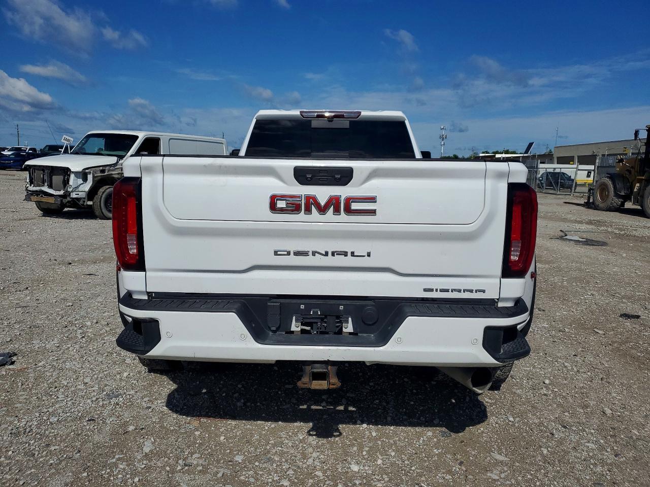 2022 GMC Sierra K3500 Denali - Image 6