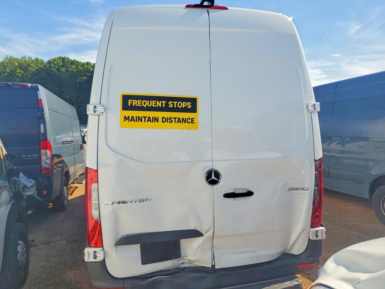 2025 Mercedes-Benz Sprinter 2500 - Image 6