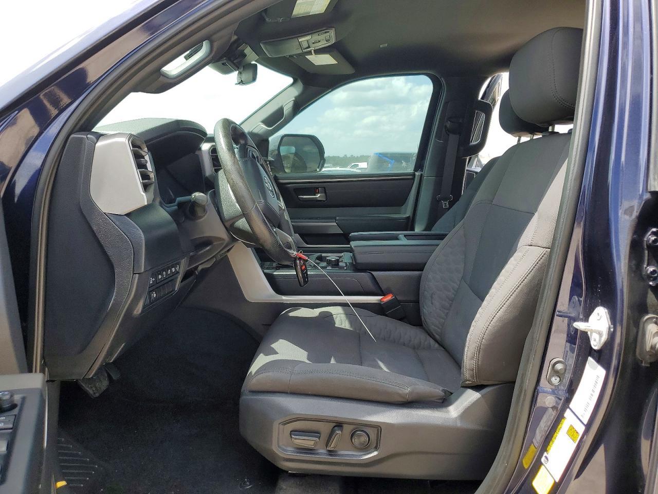 2025 Toyota Tundra Sr5 - Image 7