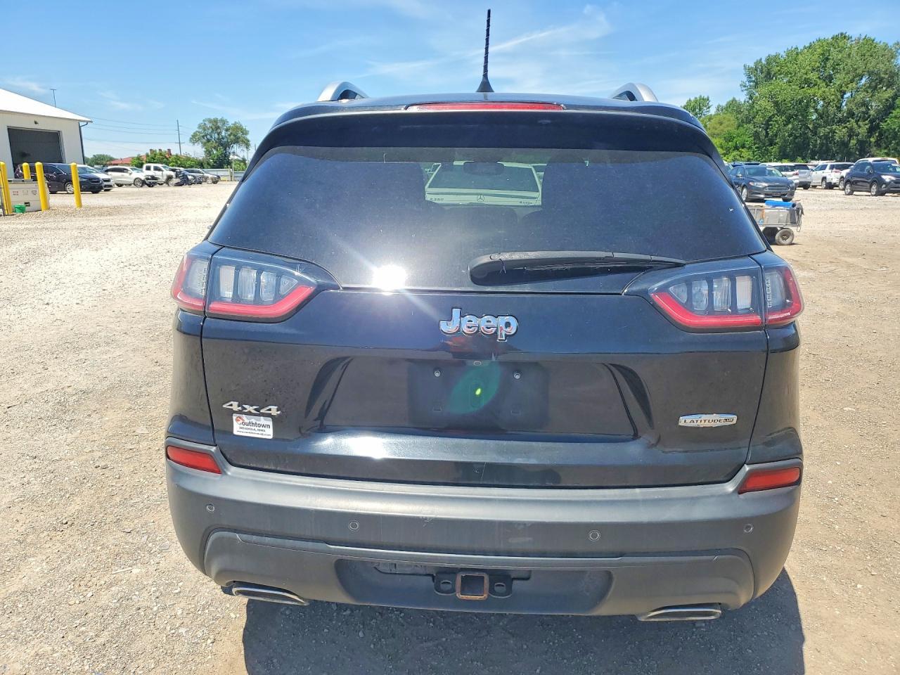2021 Jeep Cherokee Latitude Lux - Фото 6