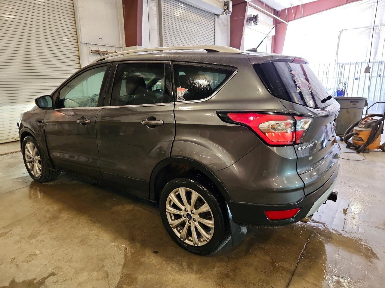 2017 Ford Escape - Фото 2