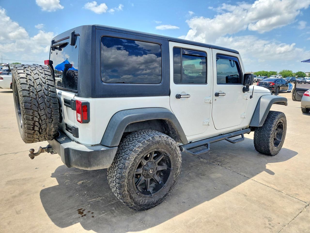 2016 Jeep Wrangler Unlimited Sport - Image 3