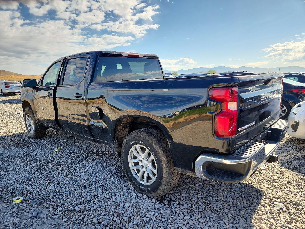 2022 Chevrolet Silverado Ltd K1500 Lt - Фото 2