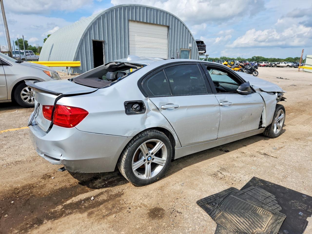 2015 BMW 328 Xi - Image 3