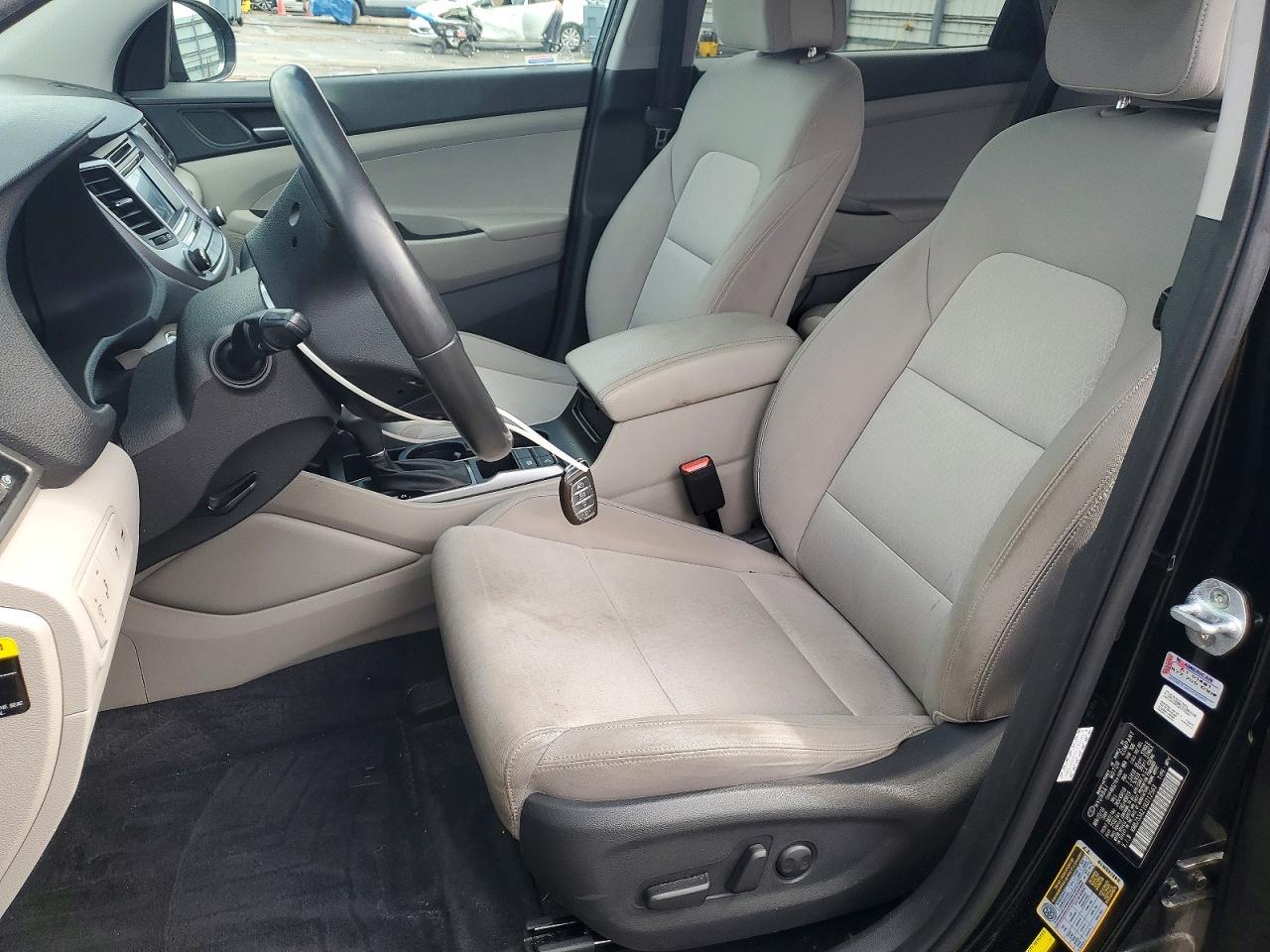 2016 Hyundai Tucson Sport - Image 7