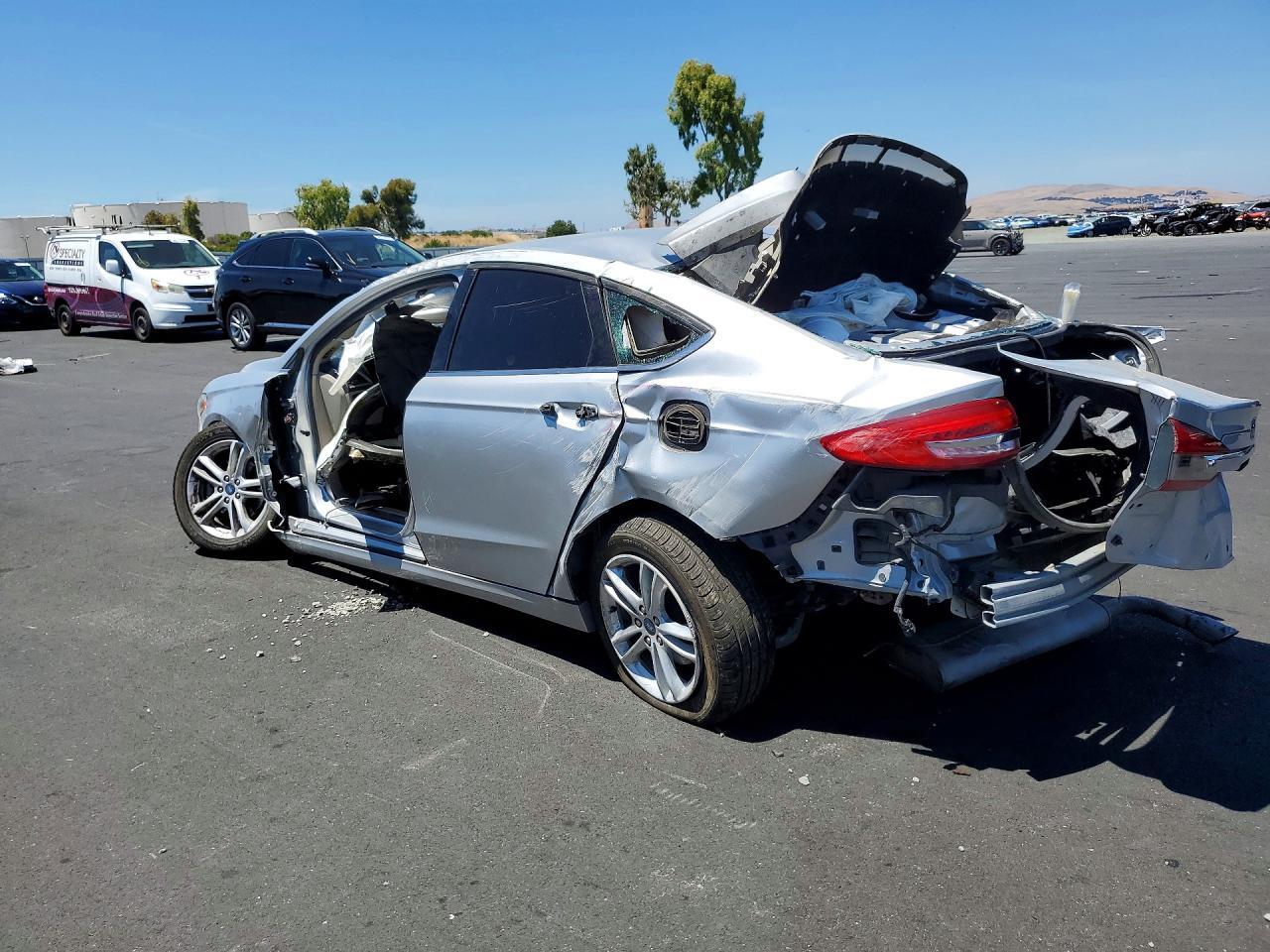 2018 Ford Fusion Se - Фото 2