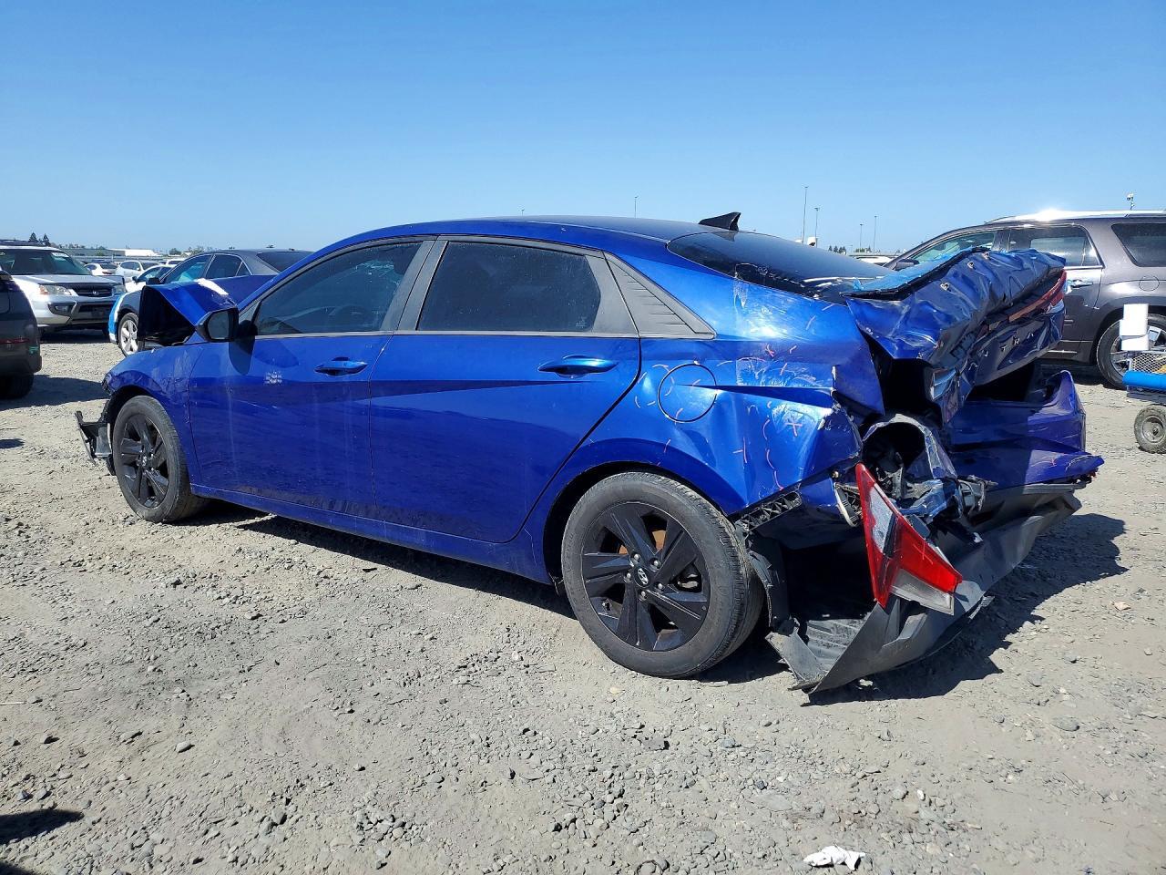 2021 Hyundai Elantra - Image 2