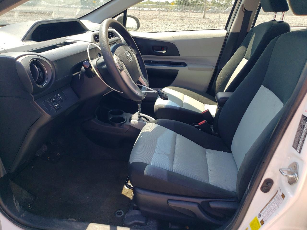 2012 Toyota Prius C Three - Фото 7