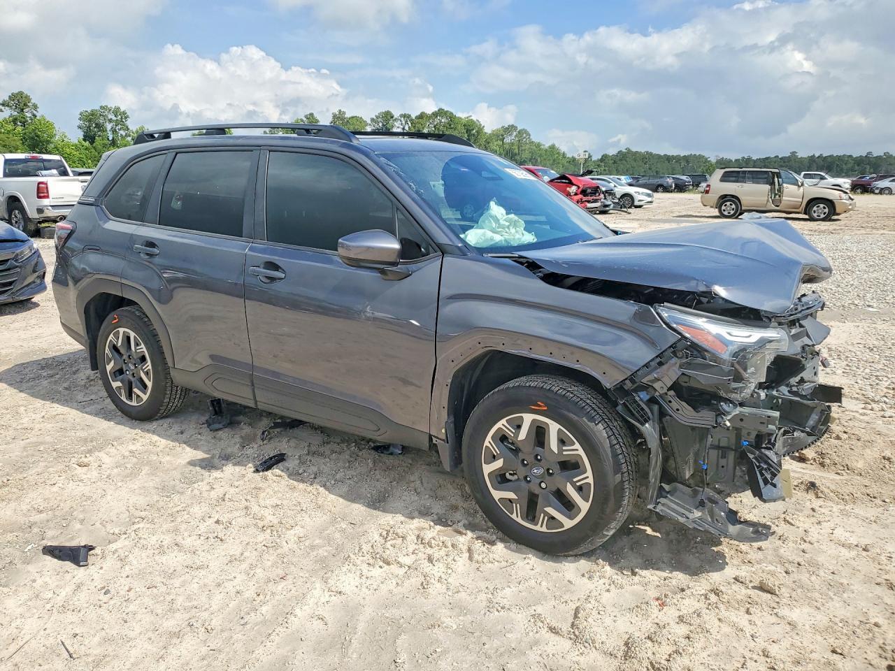 2026 Subaru Forester Premium - Фото 4