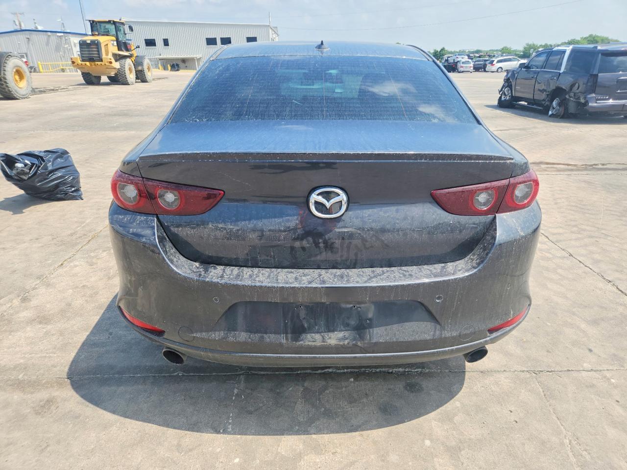 2023 Mazda 3 Premium Plus - Image 6