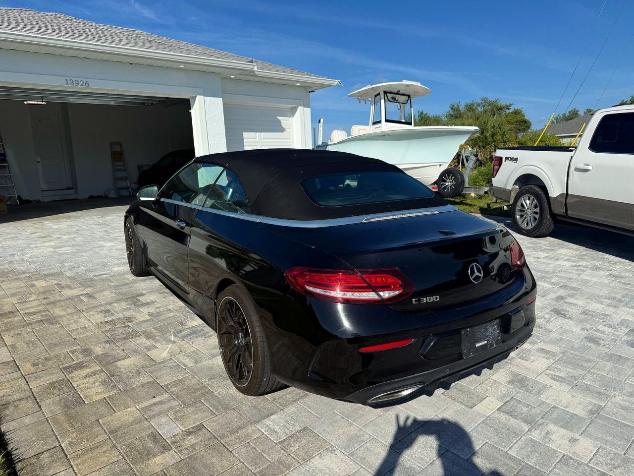 2020 Mercedes-Benz C 300 - Фото 3