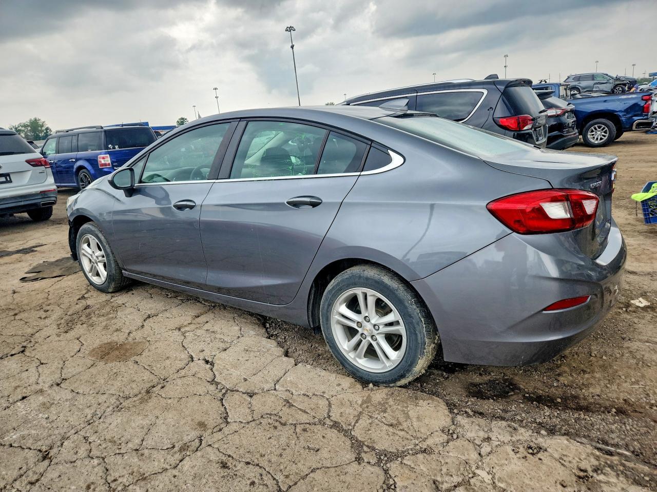 2018 Chevrolet Cruze Lt - Фото 2