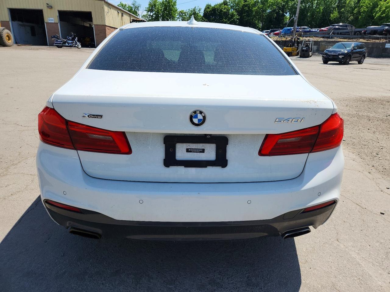 2020 BMW 540 Xi - Фото 6