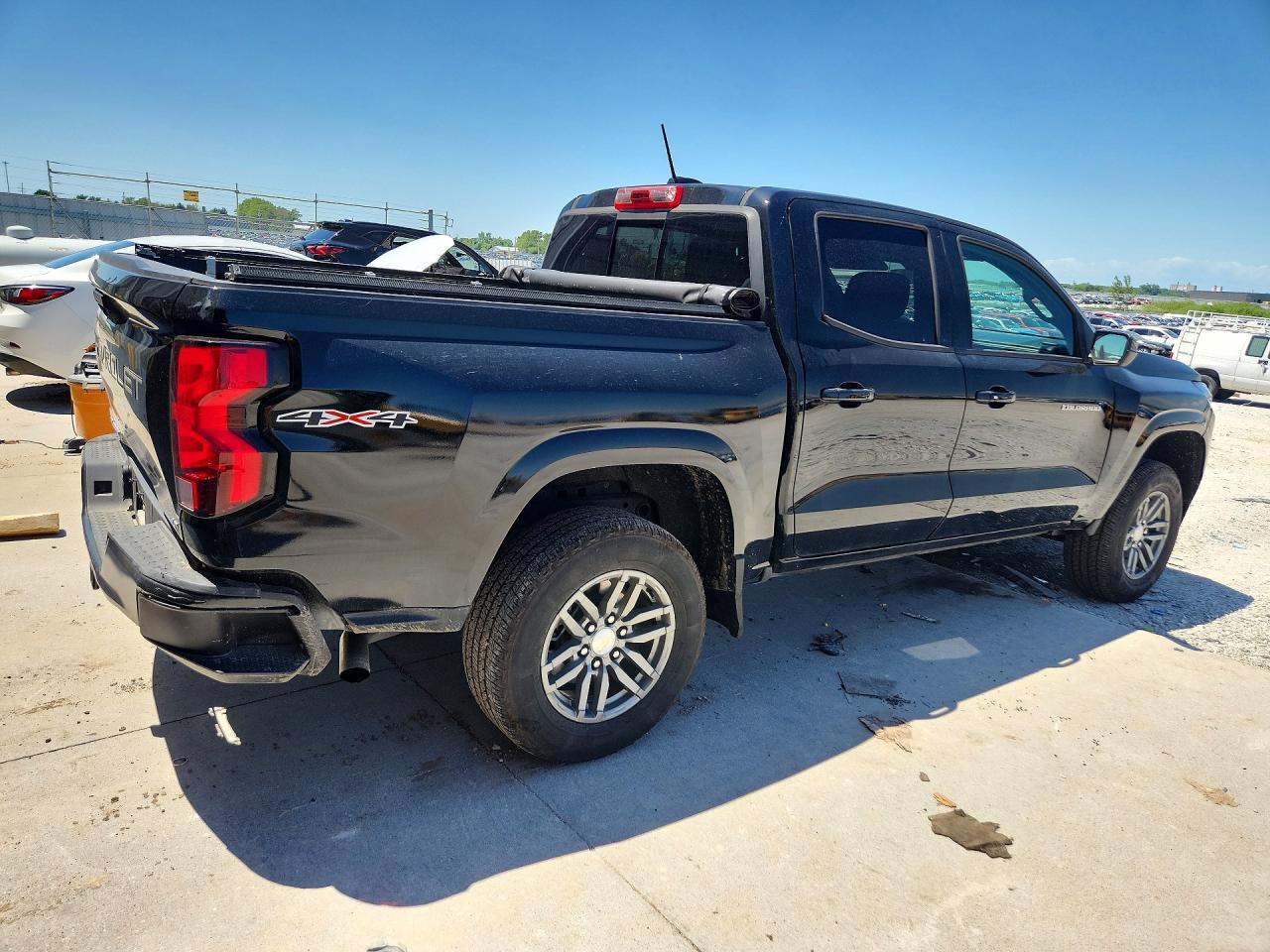 2024 Chevrolet Colorado Lt - Фото 3