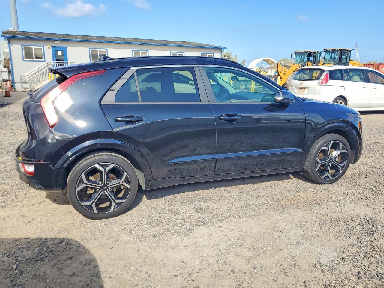 2024 Kia Niro Ex - Image 3