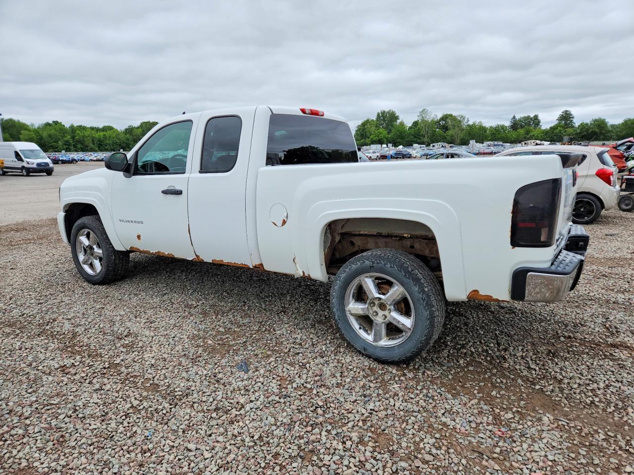 2011 Chevrolet Silverado K1500 Ls - Image 2