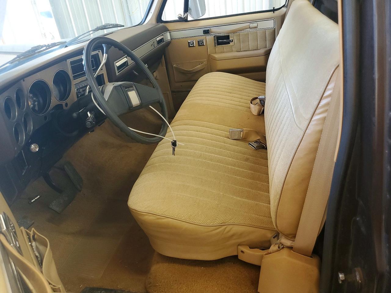 1986 Chevrolet C10 - Image 7