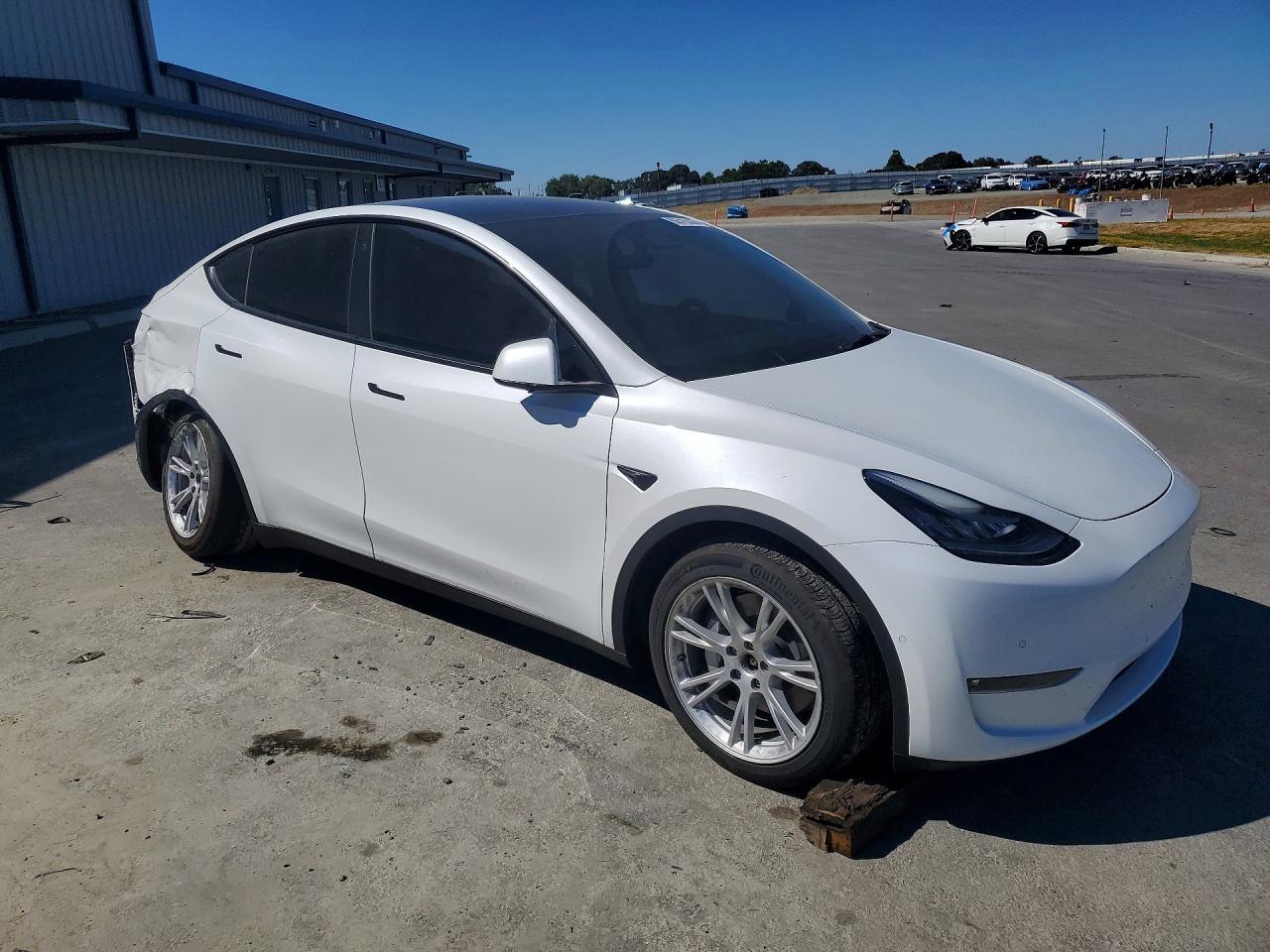 2022 Tesla Model Y - Фото 4