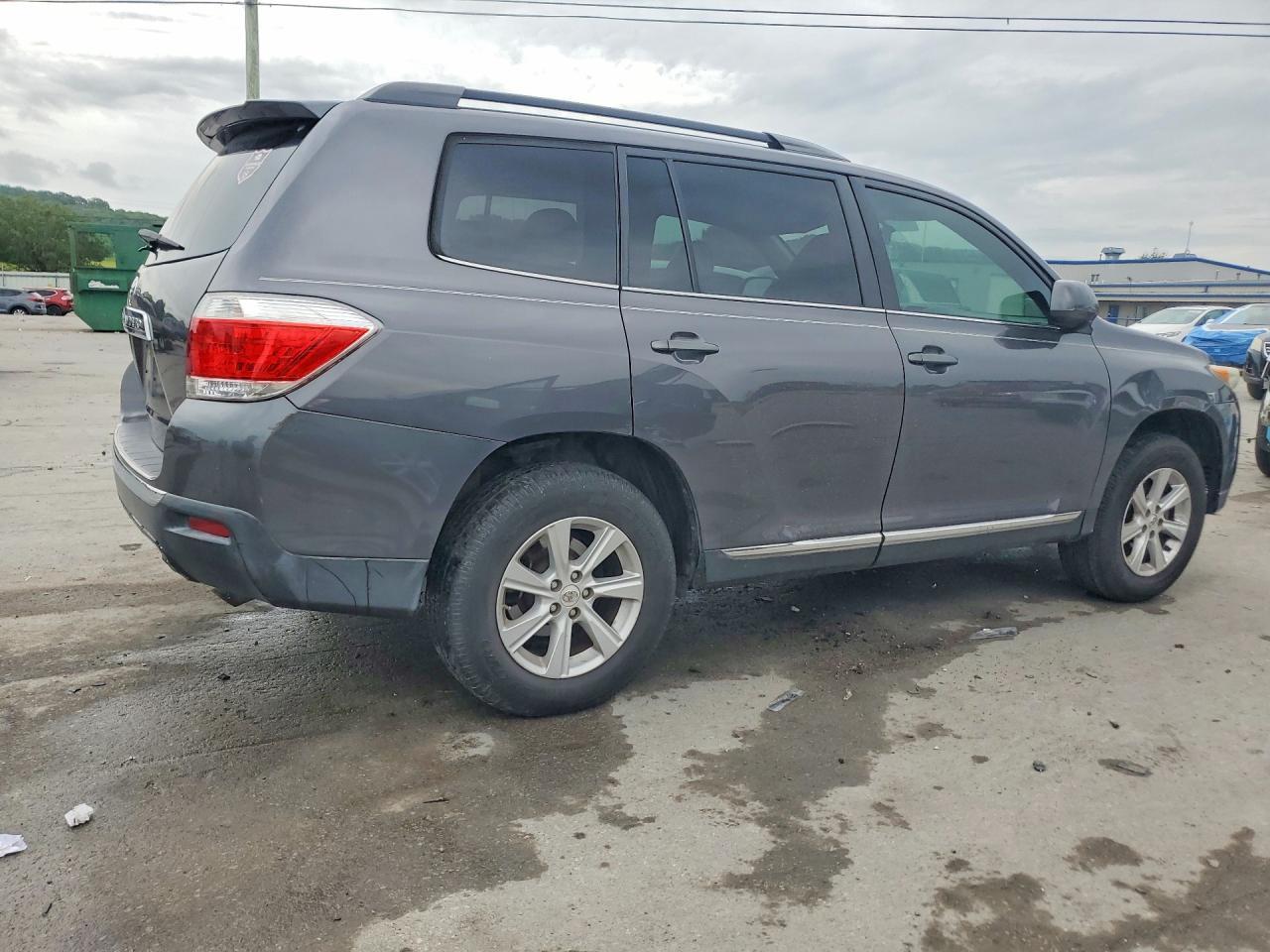 2011 Toyota Highlander Se - Image 3