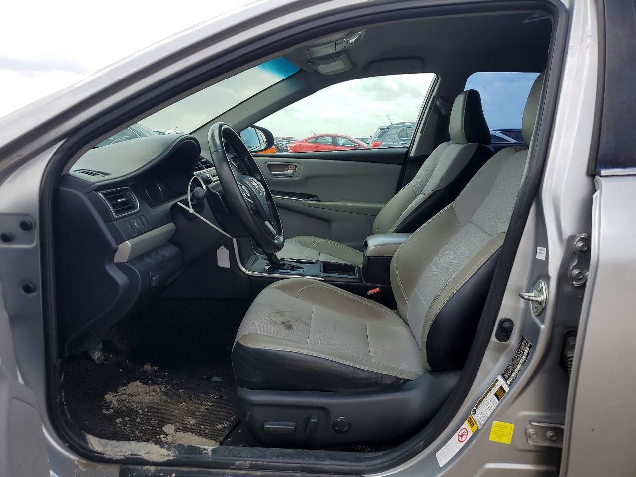 2016 Toyota Camry Se - Image 7