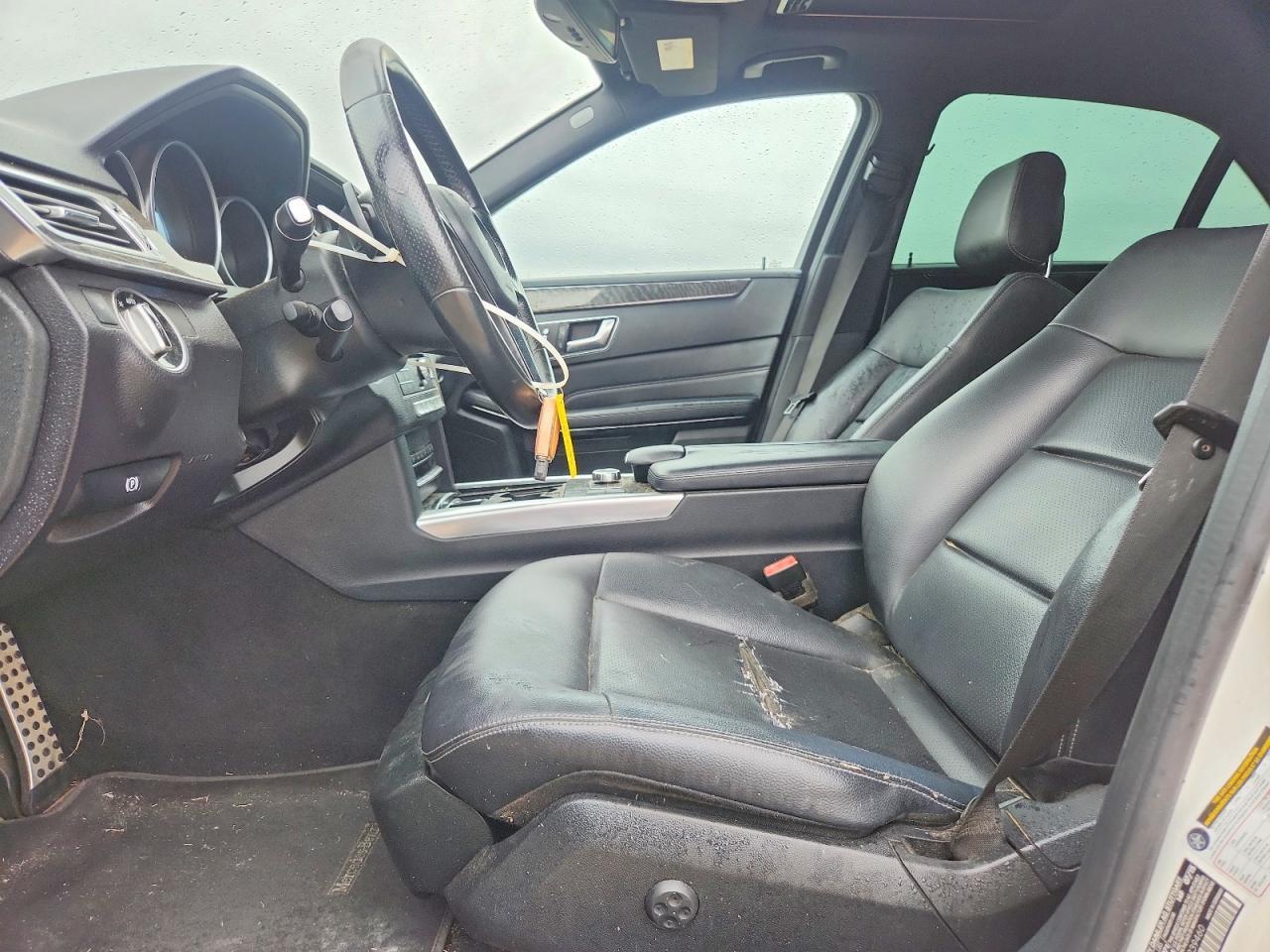 2016 Mercedes-Benz E350Taxi - Image 7